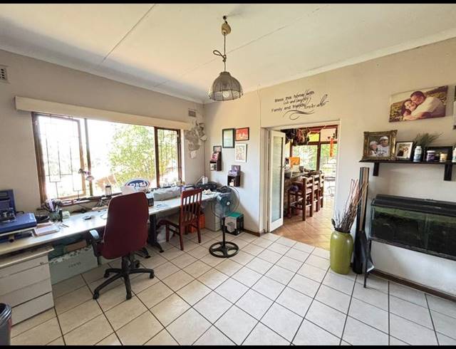 3 BEDROOM HOUSE FOR SALE IN YELLOWWOOD PARK